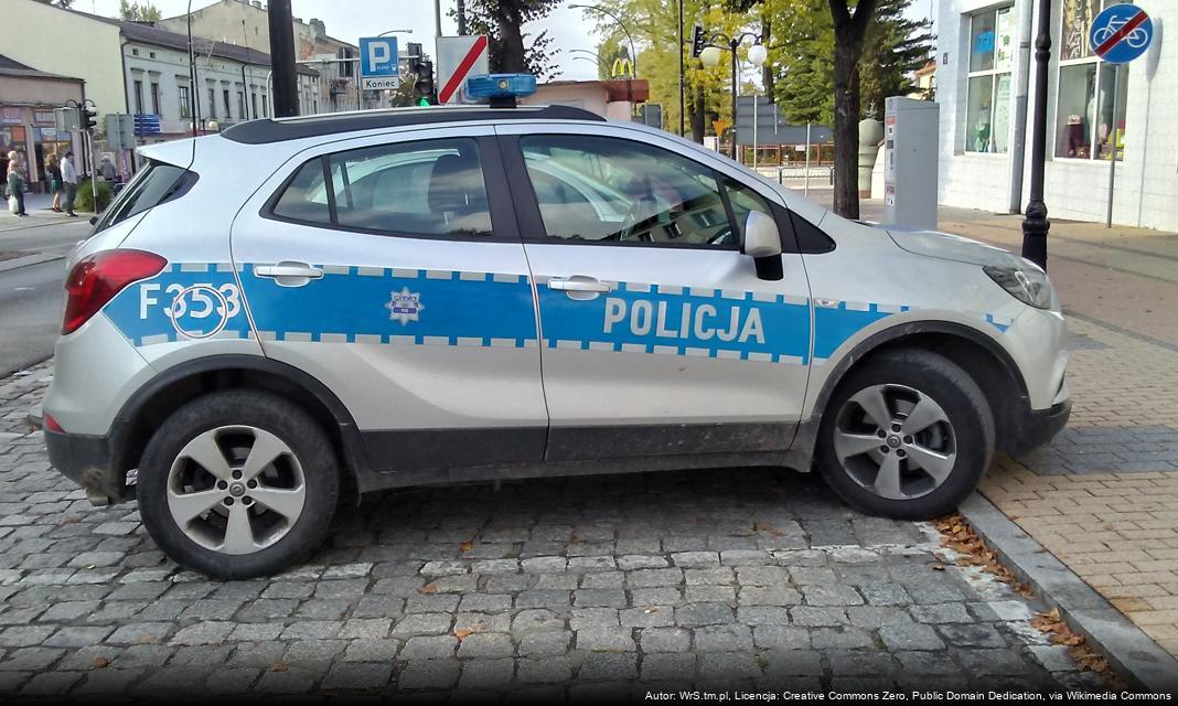 Kobieta zgubiona w lesie – skuteczna interwencja szczycieńskich policjantów